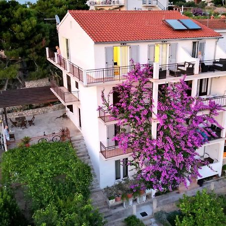 Apartmani Mladina เยลซา ภายนอก รูปภาพ
